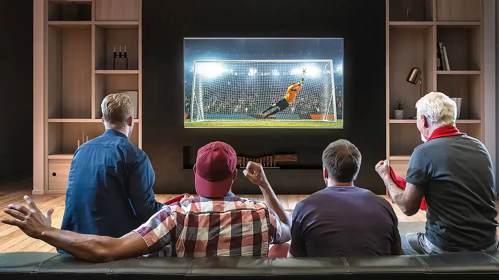 Fernseher für die Fußball-EM – Tipps für gute und günstige Modelle, die auch noch nach dem Abpfiff begeistern