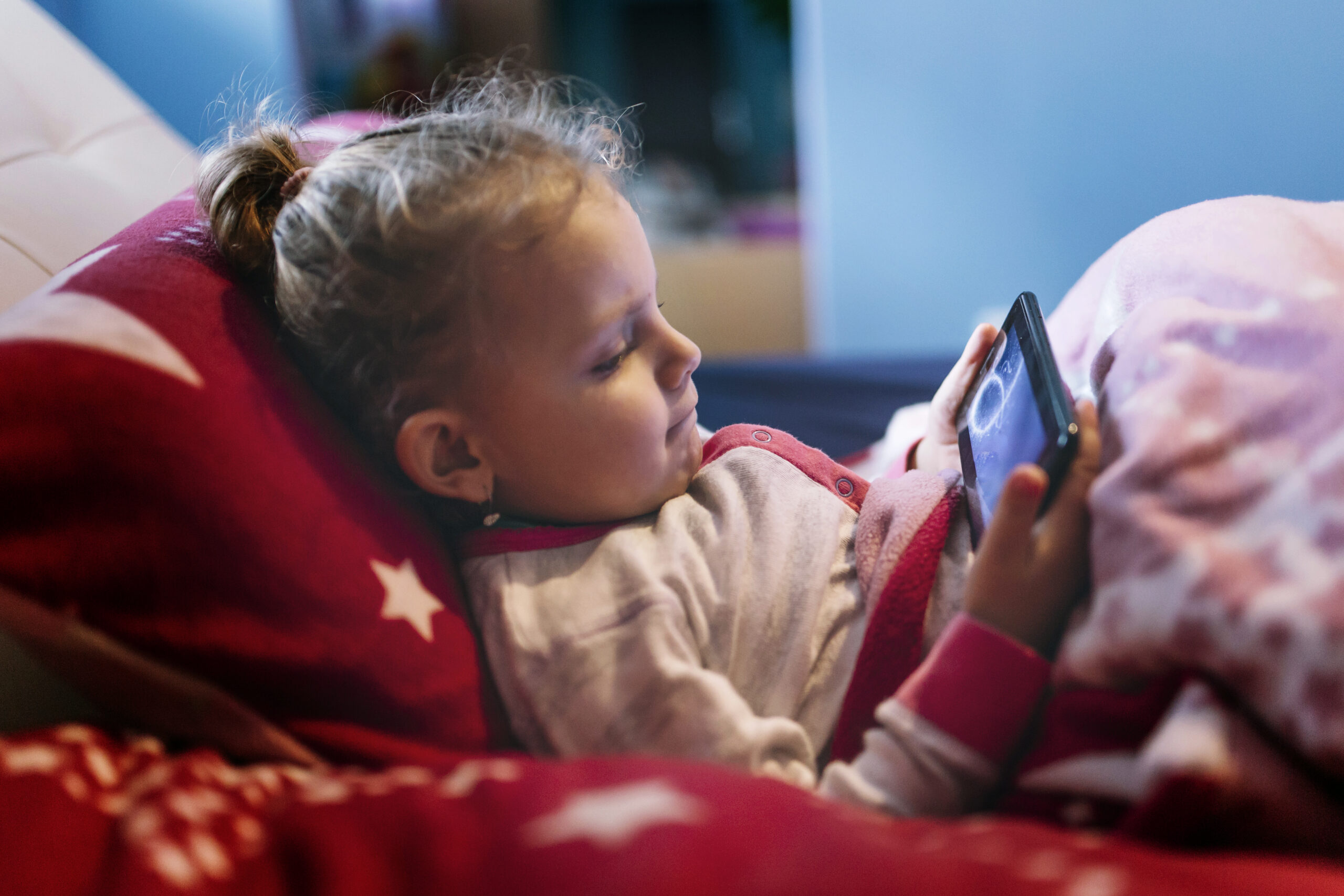 Reizüberflutung, Gedankenkarussell und endloses Grübeln – so besiegen Kinder spielerisch den Endgegner Stress
